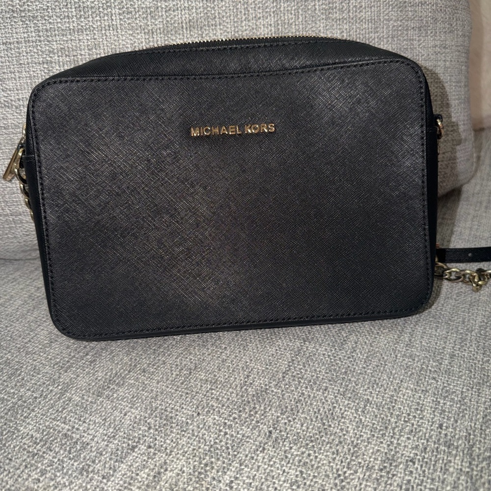 Michael Kors Black and Gold Crossbody Bag - Picture 2 of 6
